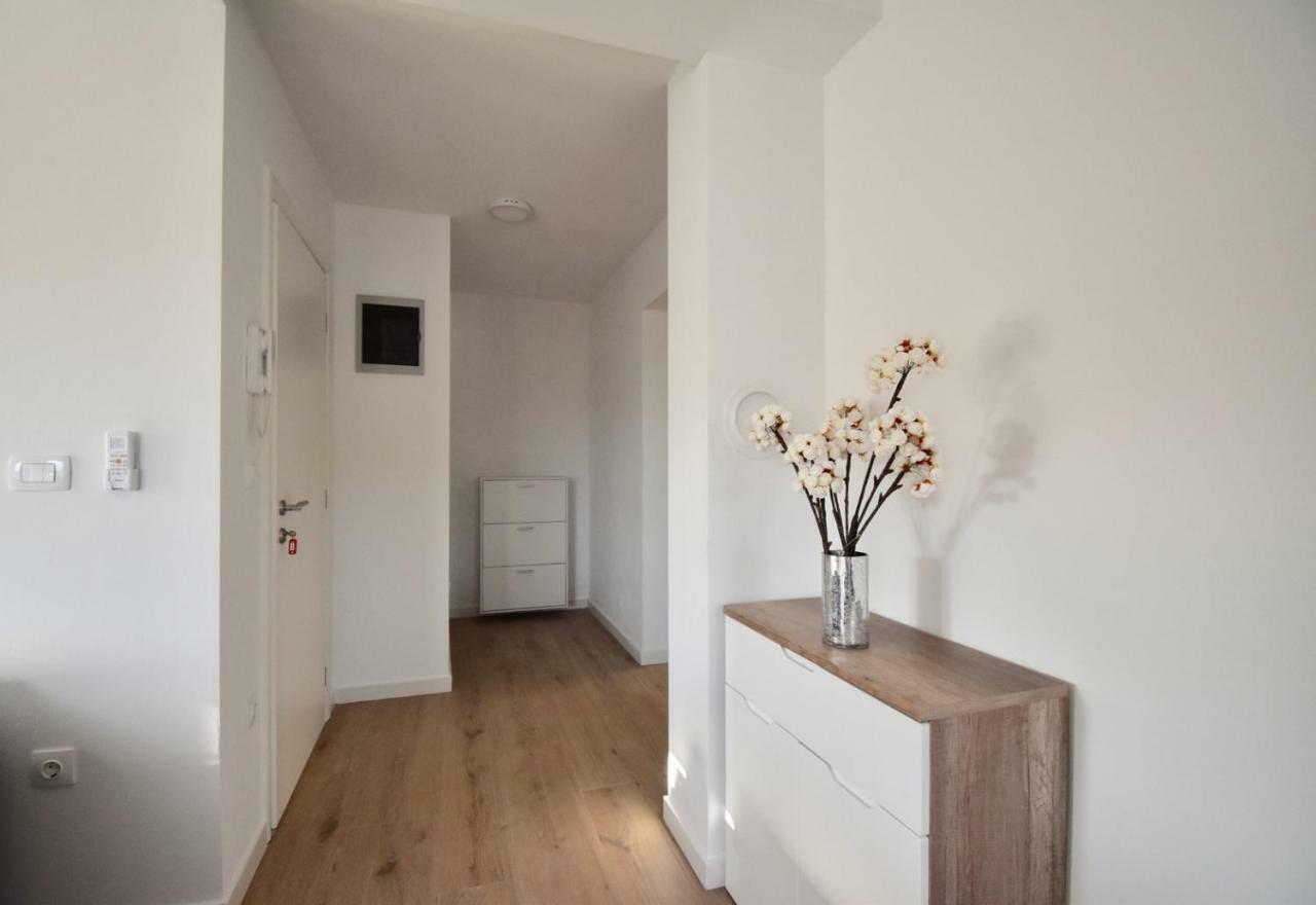 Apartments Mira プーラ エクステリア 写真